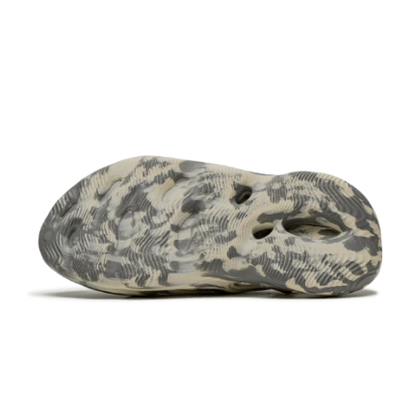 Adidas Yeezy Foam RNNR MXT Moon Gray